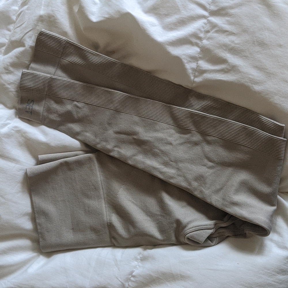 SET Active Leggings